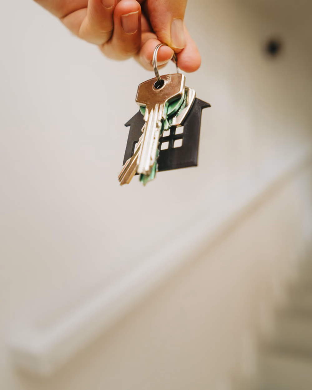Featured image for Bluetooth Trackers Compared: AirTag, Tile, SmartTag